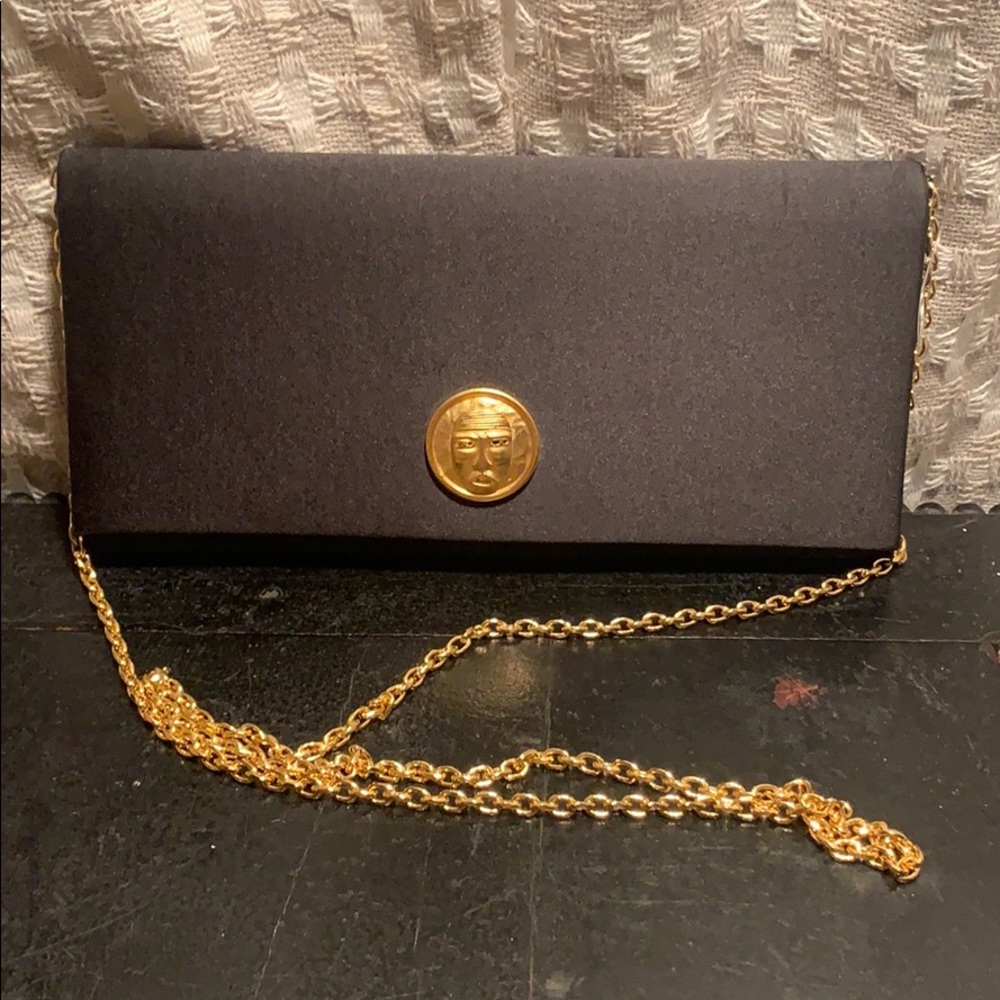 NWOT Scepi gold chain event clutch/purse medalion